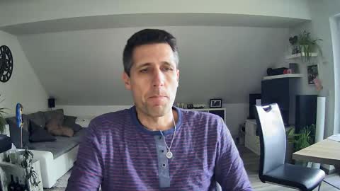 Snapshot of schnuckigeil chatting on February 16, 3:08 pm Dildomen online show from February 16, 3:08 pm