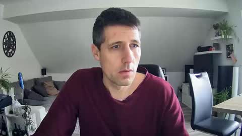 Snapshot of schnuckigeil chatting on February 19, 7:59 am Dildomen online show from February 19, 7:59 am