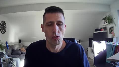 Snapshot of schnuckigeil chatting on March 3, 8:31 am Dildomen online show from March 3, 8:31 am