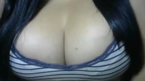 mai latina online show from May 17, 11:17 am