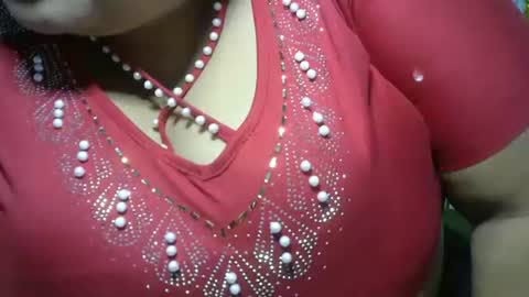 mai latina online show from May 26, 1:34 am