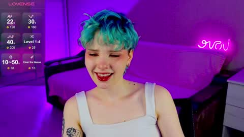 Snapshot of school_love chatting on December 9, 4:15 pm Rina online show from December 9, 4:15 pm