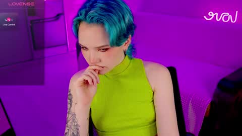 Snapshot of school_love chatting on February 7, 1:53 pm Rina online show from February 7, 1:53 pm