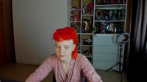Rina online show from May 28, 7:27 am