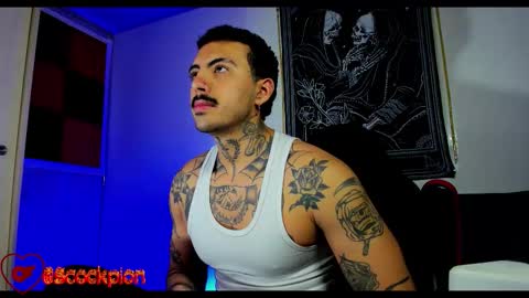 Snapshot of scockpion_ chatting on September 23, 10:29 am Alejandro help me to reach 200 thumps up online show from September 23, 10:29 am