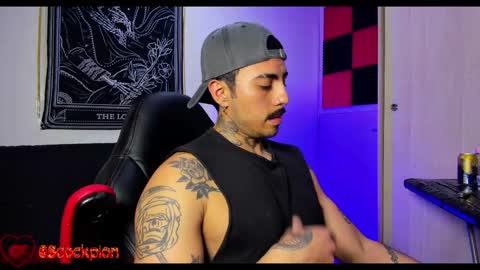 Alejandro help me to reach 200 thumps up online show from December 18, 1:11 am