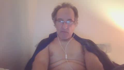 scotchwhieskie online show from December 19, 11:57 pm