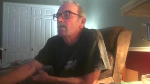 scotsman_62 online show from April 8, 6:13 am