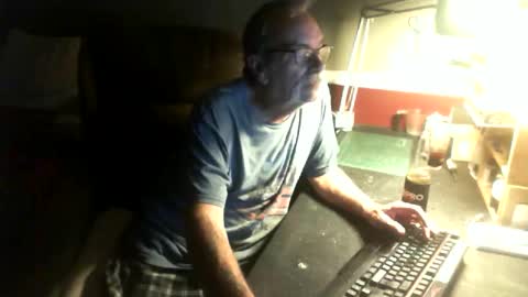 Snapshot of scotsman_62 chatting on May 9, 6:29 am scotsman_62 online show from May 9, 6:29 am