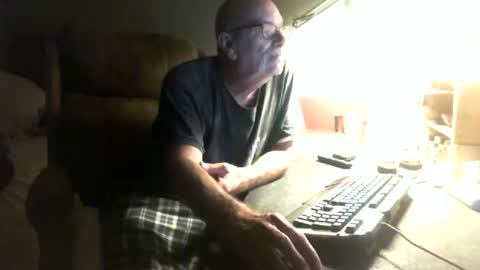 Snapshot of scotsman_62 chatting on June 8, 7:09 am scotsman_62 online show from June 8, 7:09 am