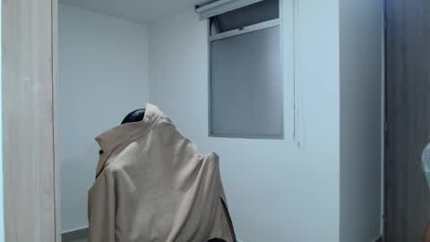 Snapshot of scott_brasher1 chatting on January 3, 10:29 pm Twitter Scott brasher1 Instagram Camiloestuardo2 online show from January 3, 10:29 pm