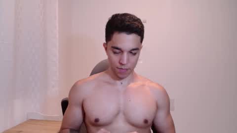 Snapshot of scott_brasher1 chatting on March 10, 4:07 am Twitter Scott brasher1 Instagram Camiloestuardo2 online show from March 10, 4:07 am