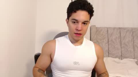 Twitter Scott brasher1 Instagram Camiloestuardo2 online show from December 17, 1:11 am