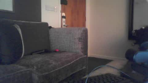 ScottishIvy online show from May 12, 4:26 pm