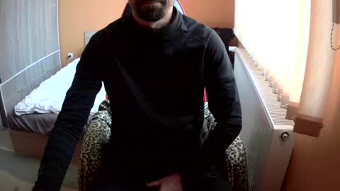 Snapshot of scotty_98 chatting on December 28, 1:49 pm scotty_98 online show from December 28, 1:49 pm