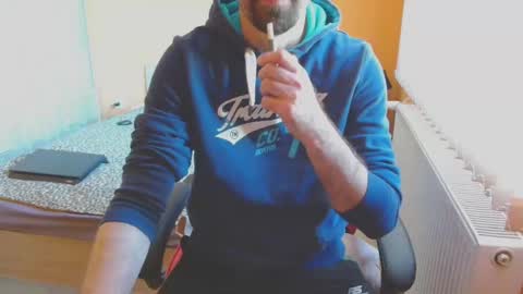 Snapshot of scotty_98 chatting on January 5, 11:59 am scotty_98 online show from January 5, 11:59 am