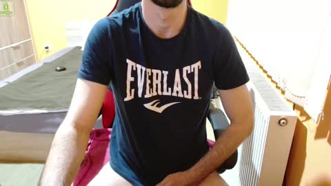 Snapshot of scotty_98 chatting on February 8, 7:59 pm scotty_98 online show from February 8, 7:59 pm