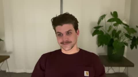 Snapshot of scottybeam chatting on December 8, 12:41 pm Scotty online show from December 8, 12:41 pm