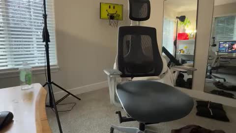 Scotty online show from December 4, 5:54 pm