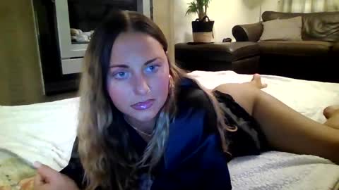 Snapshot of scouse_lexi chatting on September 11, 9:59 pm Scouse Lexi online show from September 11, 9:59 pm