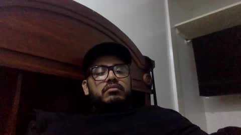 scrwedup_jux online show from May 11, 5:46 am