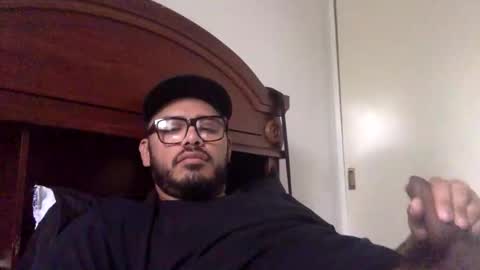 scrwedup_jux online show from May 11, 4:04 pm