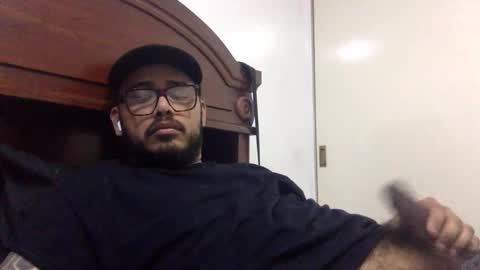 scrwedup_jux online show from May 13, 6:22 am