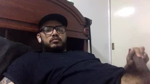 scrwedup_jux online show from May 14, 6:42 am