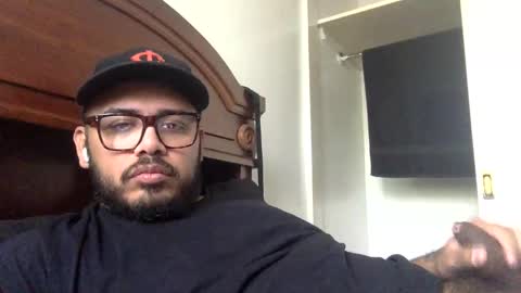 scrwedup_jux online show from May 14, 6:47 pm