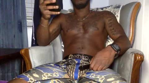 sdawg2xx online show from December 5, 11:51 pm