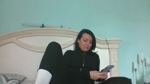 sea__breeze online show from May 2, 9:58 am
