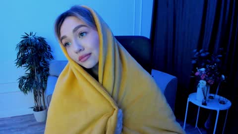 Snapshot of seaebreeze chatting on December 2, 10:07 am Kate online show from December 2, 10:07 am