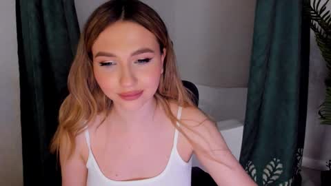 Snapshot of seaebreeze chatting on December 5, 11:40 pm Kate online show from December 5, 11:40 pm