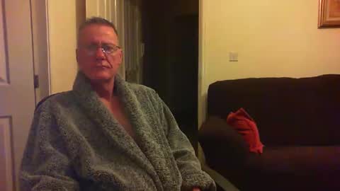 Snapshot of seakrait chatting on December 5, 7:16 am seakrait online show from December 5, 7:16 am