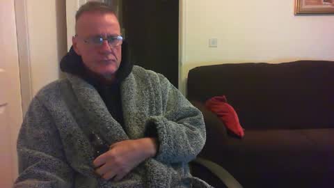 Snapshot of seakrait chatting on December 8, 8:58 pm seakrait online show from December 8, 8:58 pm