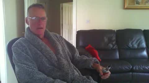 Snapshot of seakrait chatting on October 3, 8:00 am seakrait online show from October 3, 8:00 am