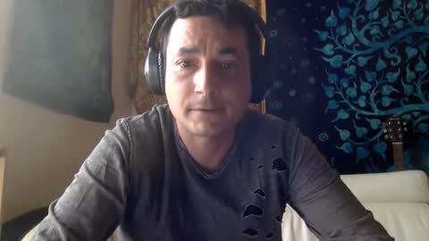 sealomel online show from April 18, 1:04 pm