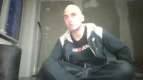 Sean online show from April 4, 7:00 pm