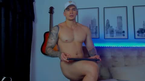 Sean Carrera online show from January 8, 9:23 pm