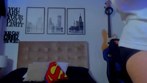 Sean Carrera online show from November 12, 3:07 am