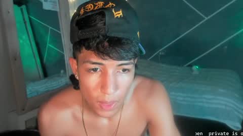 Sean Scoth online show from December 14, 1:39 am