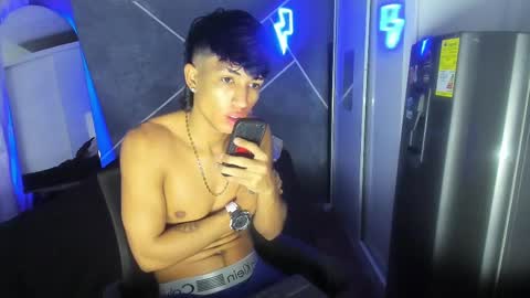 Sean Scoth online show from March 1, 11:39 am