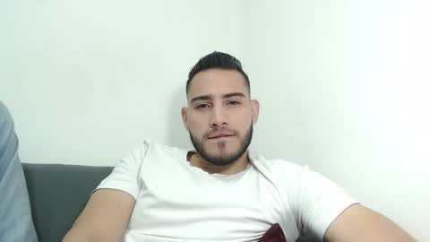 Snapshot of seank_noszka chatting on December 13, 1:22 pm seank_noszka online show from December 13, 1:22 pm