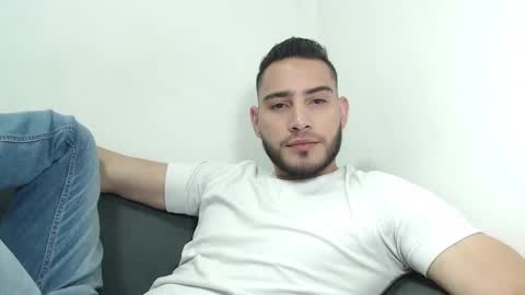 Snapshot of seank_noszka chatting on December 13, 4:38 pm seank_noszka online show from December 13, 4:38 pm