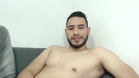 Snapshot of seank_noszka chatting on January 12, 6:27 pm seank_noszka online show from January 12, 6:27 pm