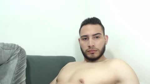 Snapshot of seank_noszka chatting on February 11, 10:48 am seank_noszka online show from February 11, 10:48 am