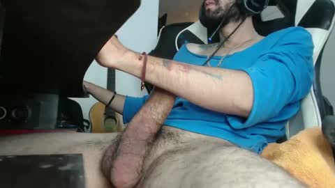 Snapshot of sebas21cm1 chatting on January 13, 12:45 pm sebas21cm1 online show from January 13, 12:45 pm