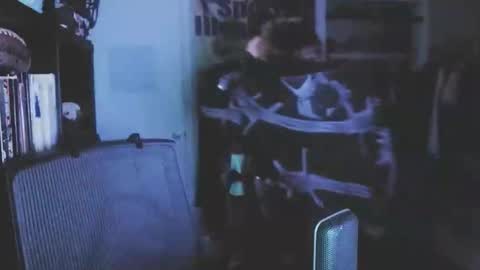 Moxie online show from March 17, 1:43 am