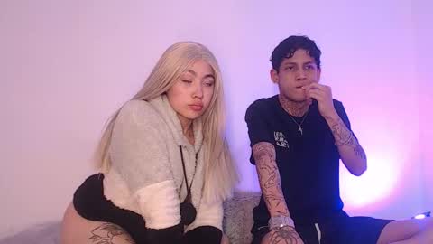 Snapshot of sebas_and_mila chatting on September 28, 2:39 am CAMILA Y SEBASTIAN online show from September 28, 2:39 am