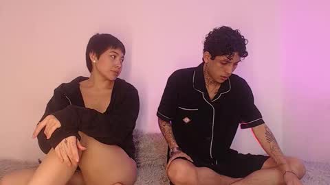 Snapshot of sebas_and_mila chatting on October 20, 9:10 am CAMILA Y SEBASTIAN online show from October 20, 9:10 am